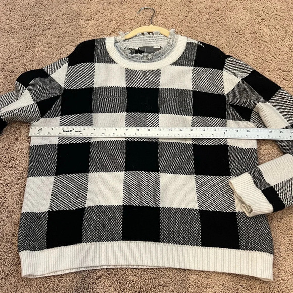 Anthropologie ruffle collar pullover sweater large black white plaid check - Picture 13 of 15